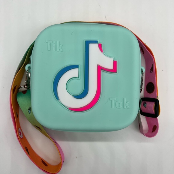 Turquoise Tik Tok Music Note Dance Girls Coin Jelly/Pop-it purse Winter Cap - Picture 8 of 8